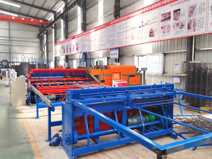 智能網(wǎng)片焊接生產(chǎn)線